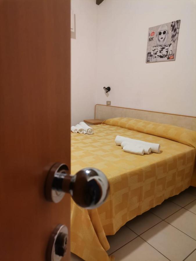 Hotel Alex Ρίμινι Εξωτερικό φωτογραφία